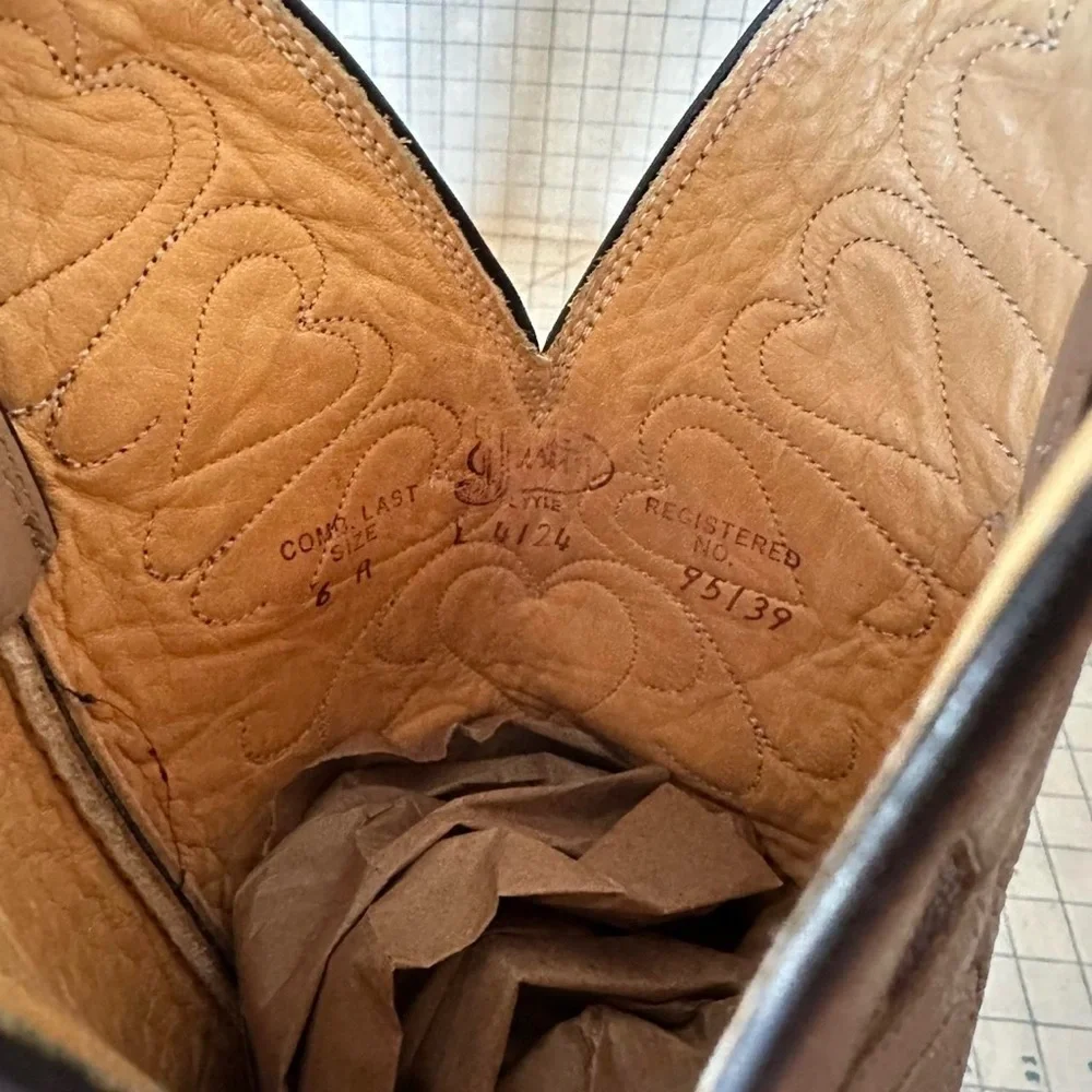 Vintage Justin Boots Leather Heart Inlay Cowgirl Boots Women’s 6A - Picture 9 of 9